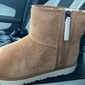 Men's WATERPROOF UGG Boots w/zipper size 11